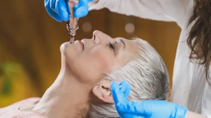 Lifting facial sin cirugía: Las 5 mejores alternativas para rejuvenecimiento facial